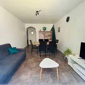  Appartement Plein Centre Du Puy En Velay Avec Parking